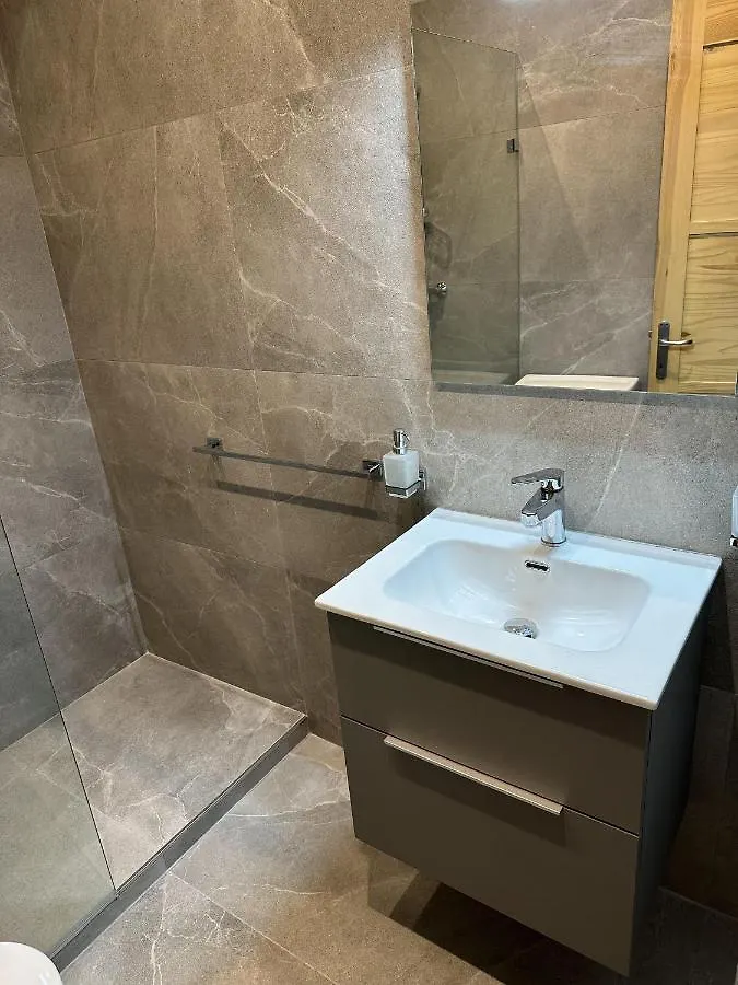 Ewa Apt - 3-Bed Near Sliema - St Julians Seafront アパート