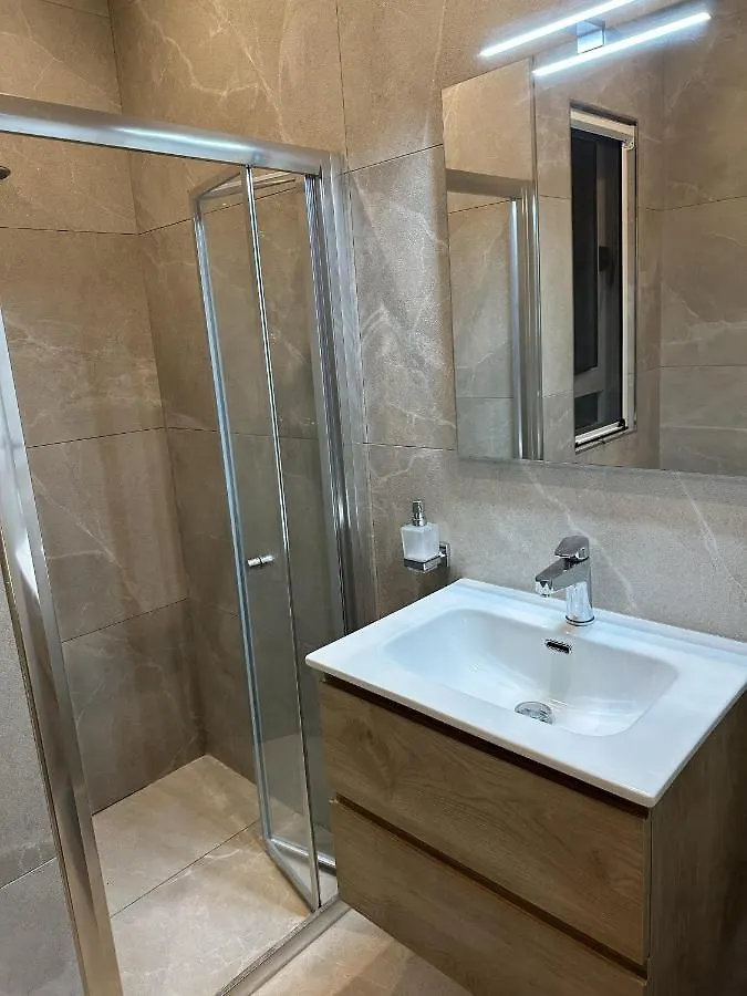 Ewa Apt - 3-Bed Near Sliema - St Julians Seafront
