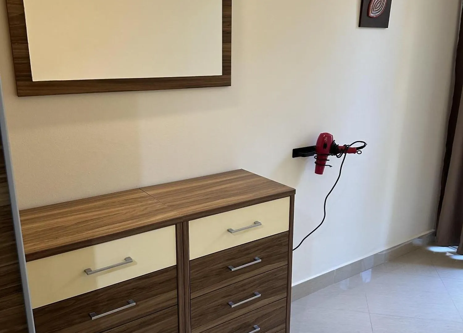 Ewa Apt - 3-Bed Near Sliema - St Julians Seafront アパート